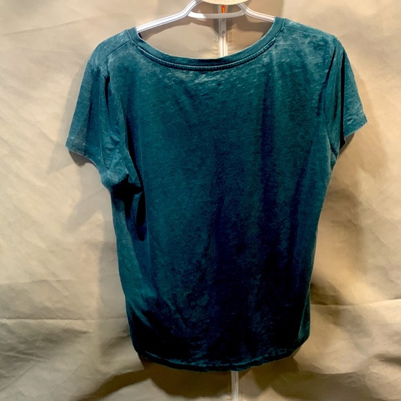 Jordache tee - Picture 2 of 2